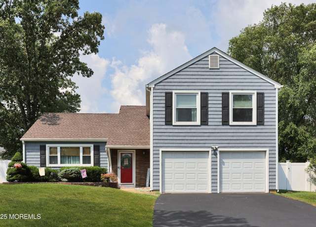 Property at 872 Devonshire Rd, Toms River, NJ 08753, 4 beds, 2.5 baths