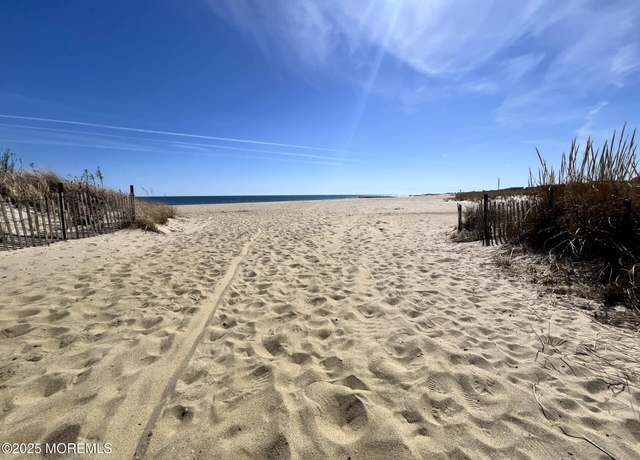 Property at 117 Kent Ave, Bradley Beach, NJ 07720, 1 bed, 1 bath
