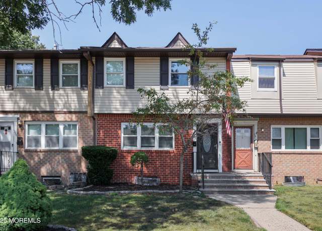 Property at 1248 Isadora Ct, Brick, NJ 08724, 2 beds, 1.5 baths