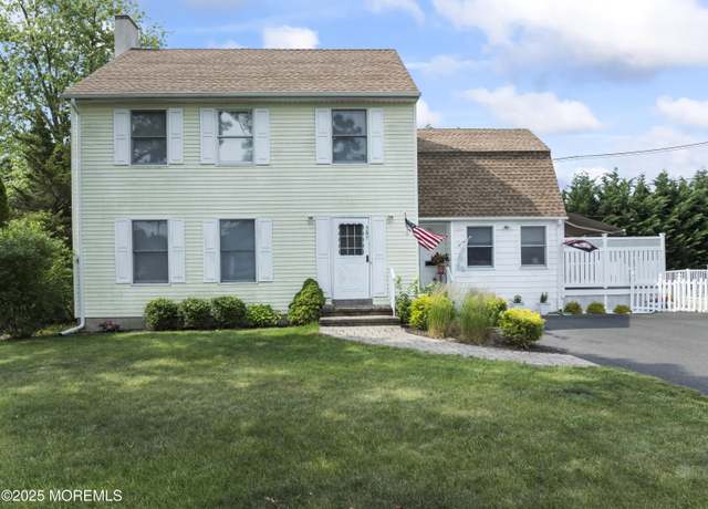 Property at 387 Barnegat Ln, Brick, NJ 08723, 4 beds, 2.5 baths