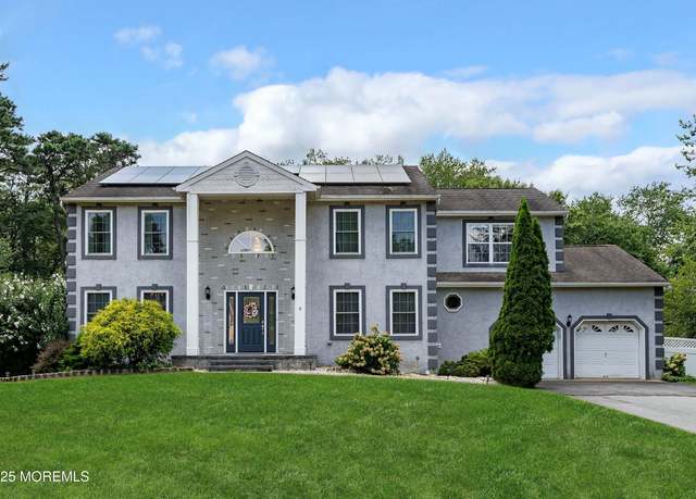 Property at 4 Heathwood Ave, Jackson, NJ 08527, 4 beds, 3.5 baths
