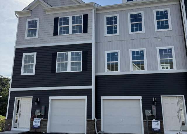 Property at 1 Bay Breeze Dr, Waretown, NJ 08758, 3 beds, 2.5 baths