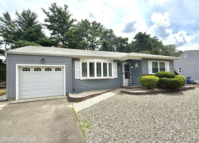 Property at 37 Brookfield Ct, Toms River, NJ 08757, 2 beds, 2 baths