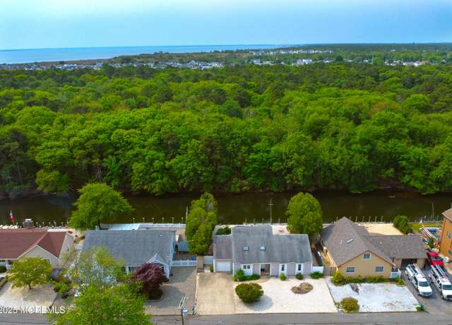 Property at 1124 Skiff Way Dr, Forked River, NJ 08731, 3 beds, 2 baths