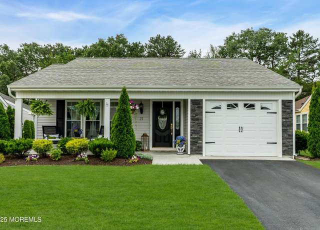 Property at 37 Normanton Ave, Manchester, NJ 08759, 2 beds, 2 baths
