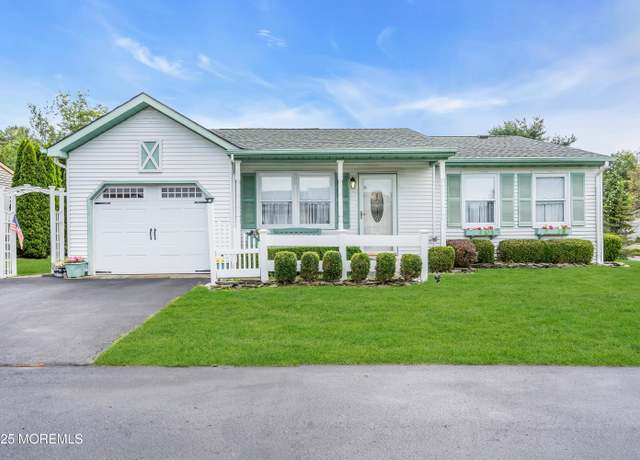Property at 74 Chelsea Dr, Whiting, NJ 08759, 2 beds, 1 bath