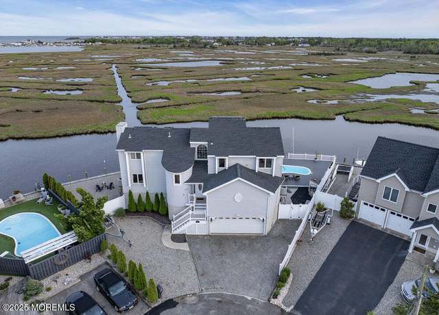 Property at 267 Cypress Dr, Bayville, NJ 08721, 4 beds, 2.5 baths