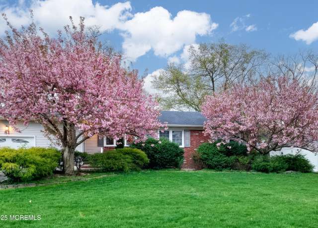 Property at 81 Shady Nook Dr, Toms River, NJ 08755, 3 beds, 1.5 baths