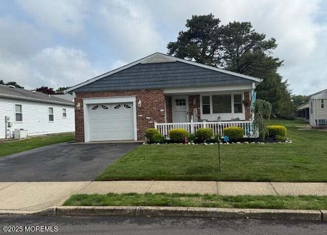 Property at 6 Madras Ct, Toms River, NJ 08757, 2 beds, 2 baths
