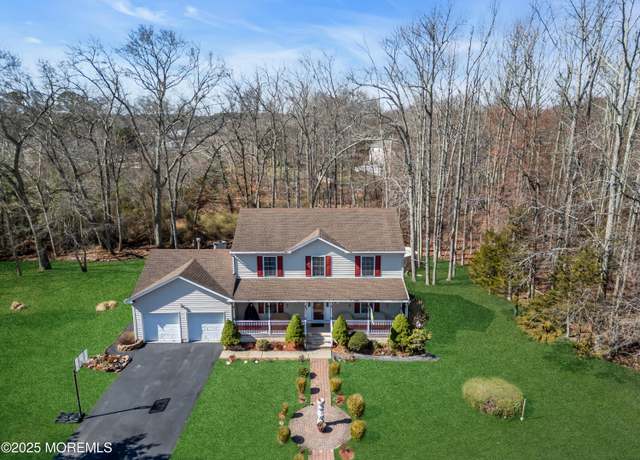 Property at 14 Jhan Dr, Jackson, NJ 08527, 4 beds, 3.5 baths