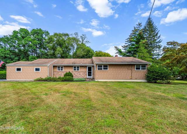Property at 76 Cloverdale Cir, Tinton Falls, NJ 07724, 4 beds, 2 baths