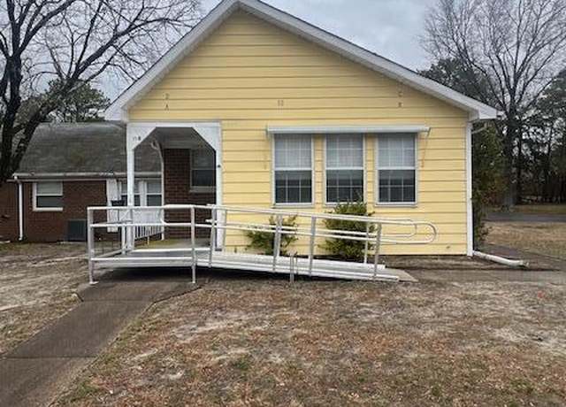 Property at 11 Mohican Ln Unit B, Whiting, NJ 08759, 2 beds, 1 bath