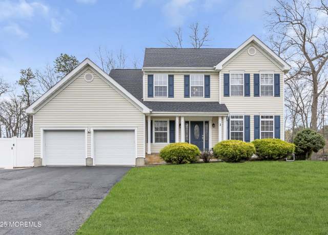 Property at 1 Magpie Ct, Jackson, NJ 08527, 4 beds, 2.5 baths