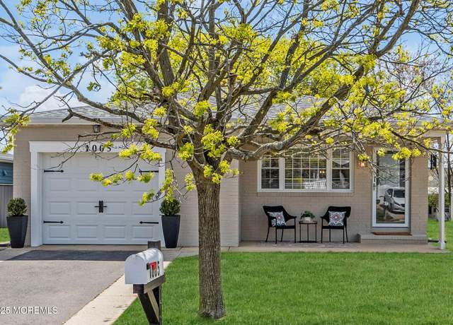 Property at 1005 Camino Real Ct, Toms River, NJ 08757, 2 beds, 2 baths