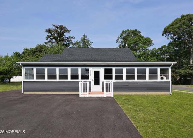 Property at 506 Lloyd Rd, Toms River, NJ 08753, 3 beds, 1 bath