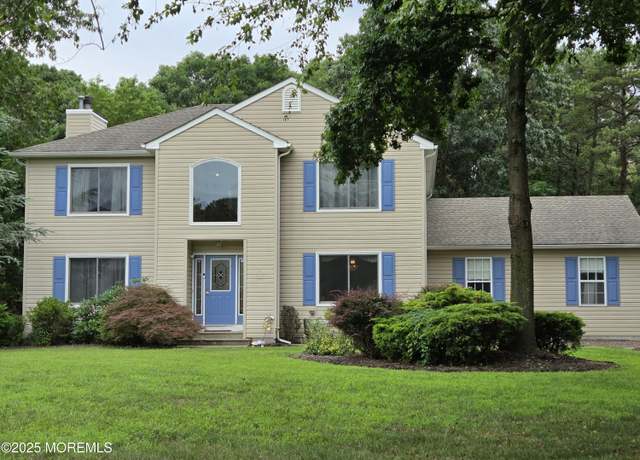 Property at 8 Newbury Ct, Jackson, NJ 08527, 4 beds, 3.5 baths