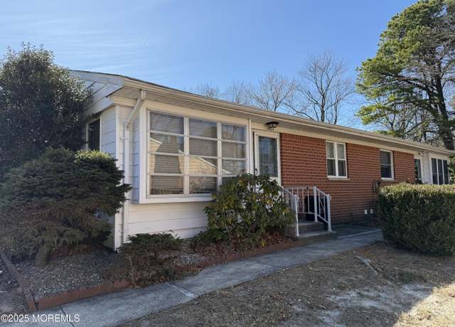 Property at 146B Hudson Pkwy, Whiting, NJ 08759, 1 bed, 1 bath