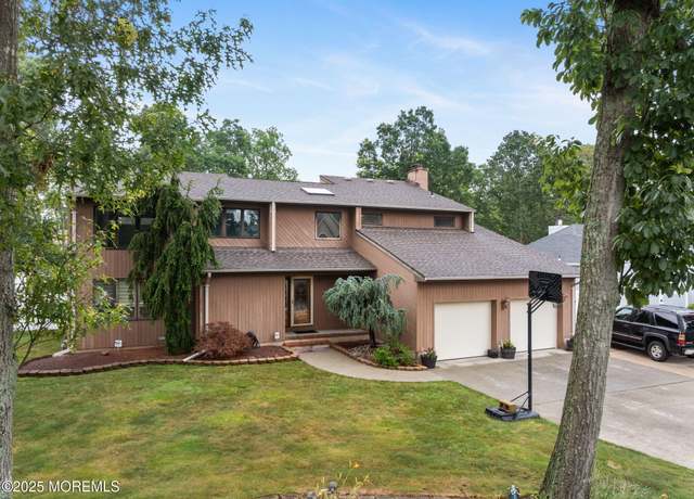 Property at 424 Continental St, Forked River, NJ 08731, 4 beds, 2.5 baths
