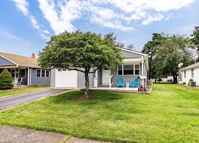 Property at 260 Costa Mesa Dr, Toms River, NJ 08757, 2 beds, 2 baths