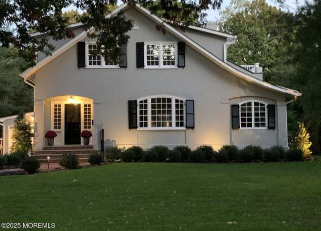 Property at 21 Lennox Rd, Summit, NJ 07901, 4 beds, 3.5 baths