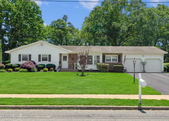 Property at 1223 Clover Rd, Brick, NJ 08724, 3 beds, 2 baths