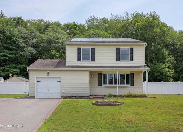 Property at 499 Laurelwood Dr, Lanoka Harbor, NJ 08734, 3 beds, 1.5 baths