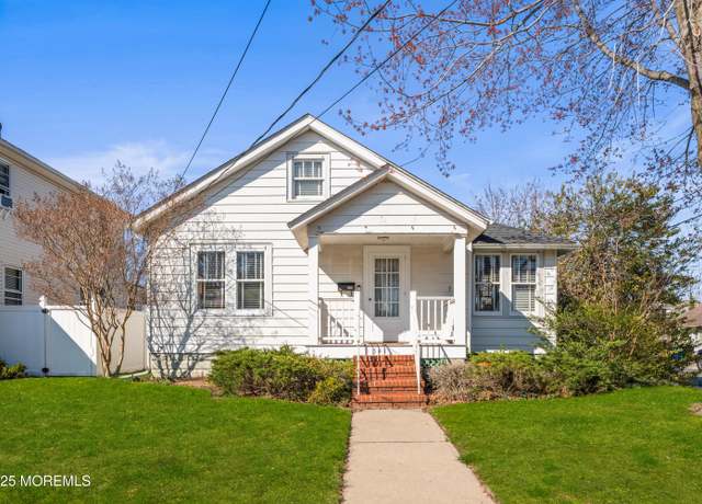 Property at 341 Campbell Ave, Belford, NJ 07718, 2 beds, 1 bath