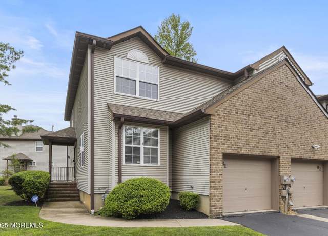 Property at 81 Atrium Way Unit 8-1, Manalapan, NJ 07726, 3 beds, 2.5 baths