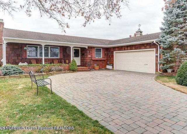 Property at 123 Point O Woods Dr, Toms River, NJ 08753, 3 beds, 2 baths