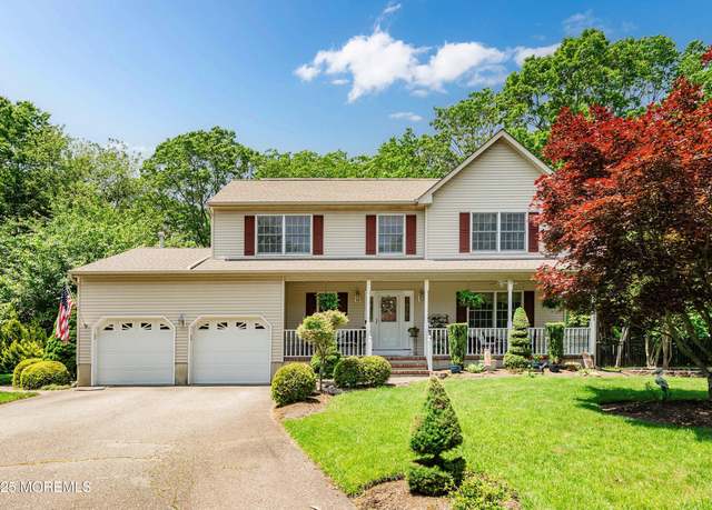 Property at 1102 Schencks Mill Line Rd, Toms River, NJ 08753, 4 beds, 2.5 baths