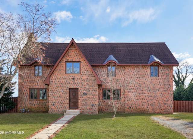 Property at 553 Conover Ave, Red Bank, NJ 07701, 4 beds, 4.5 baths