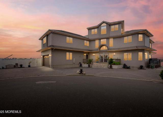 Property at 3506 Churchill Dr, Toms River, NJ 08753, 6 beds, 4 baths