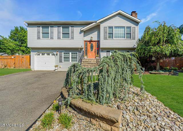 Property at 30 Eric Dr, Howell, NJ 07731, 4 beds, 2 baths