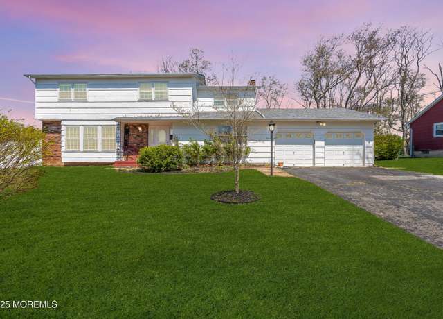 Property at 123 Salem Hill Rd, Howell, NJ 07731, 6 beds, 2.5 baths