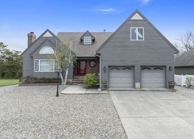 Property at 52 Aldo Ct, Toms River, NJ 08753, 4 beds, 2.5 baths