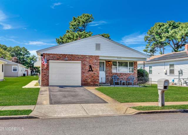 Property at 25 San Carlos St, Toms River, NJ 08757, 2 beds, 2 baths