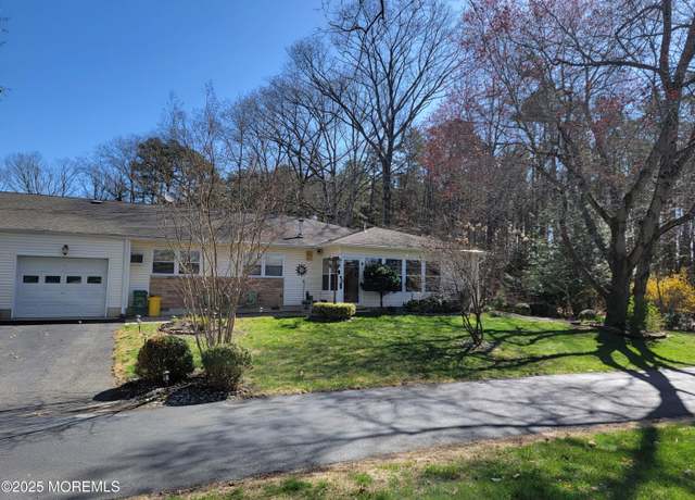 Property at 24 East Rd Unit D, Jackson, NJ 08527, 2 beds, 1 bath