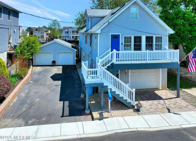 Property at 17 Central Ave, Highlands, NJ 07732, 4 beds, 2 baths