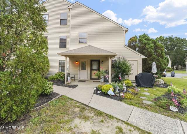Property at 306 Sage Ct, Jackson, NJ 08527, 2 beds, 1 bath