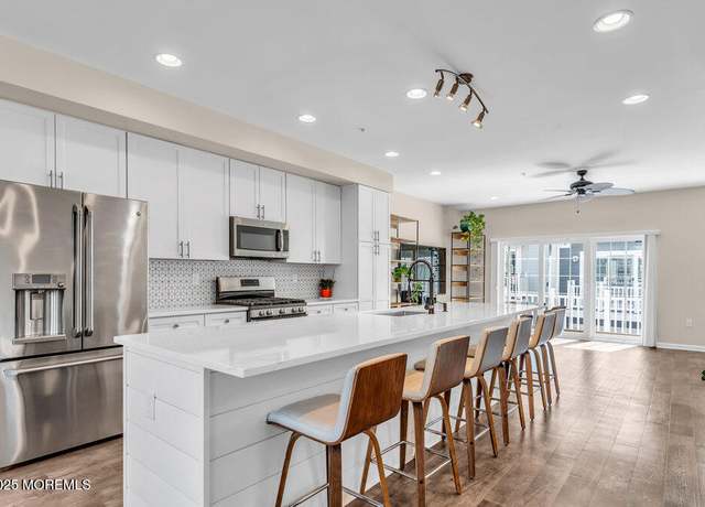 Property at 600 Grand Ave Unit 7C, Asbury Park, NJ 07712, 3 beds, 3.5 baths