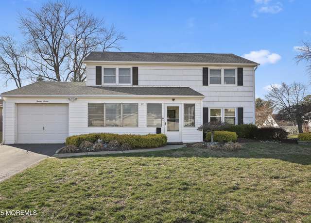 Property at 27 Idolstone Ln, Aberdeen, NJ 07747, 3 beds, 2.5 baths