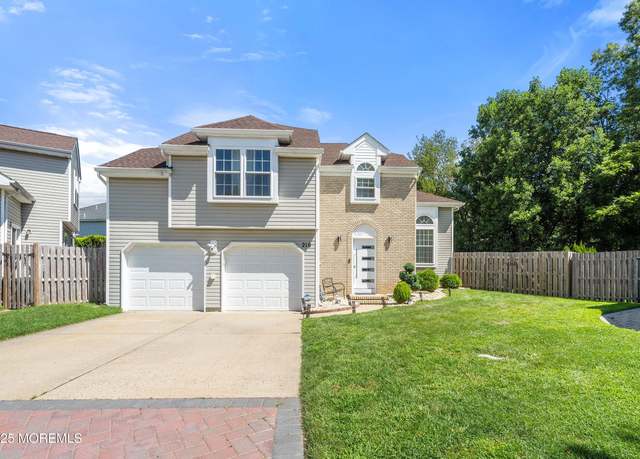 Property at 210 Kentucky Way, Freehold, NJ 07728, 3 beds, 2.5 baths