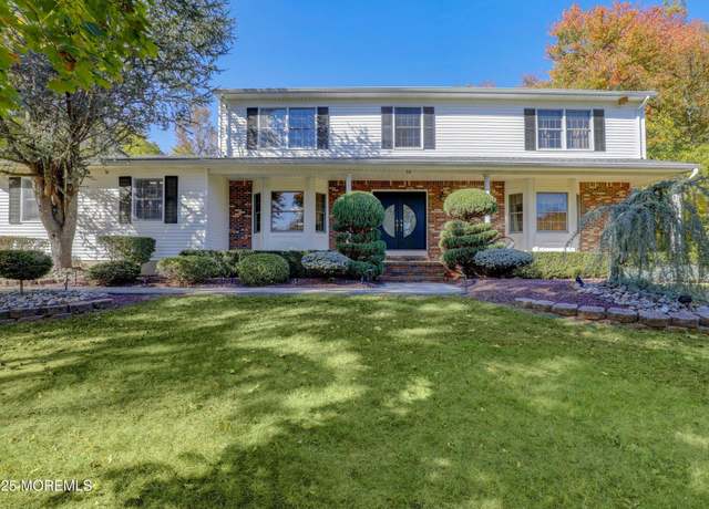 Property at 10 Holly Hill Rd, Marlboro, NJ 07746, 5 beds, 2.5 baths