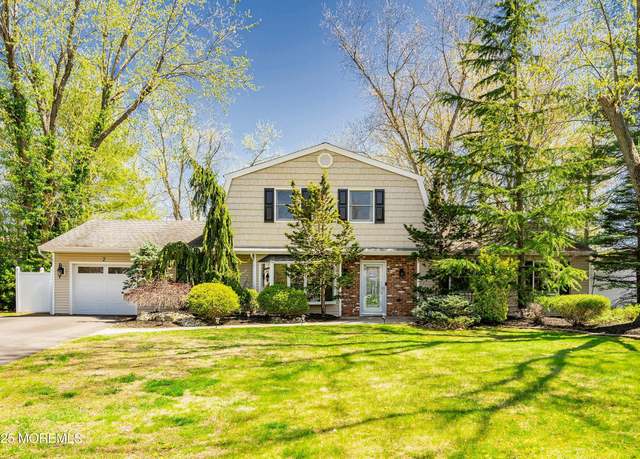 Property at 2 Saratoga Dr, Manalapan, NJ 07726, 5 beds, 2.5 baths