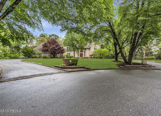 Property at 1605 Otter Dr, Toms River, NJ 08755, 7 beds, 5.5 baths