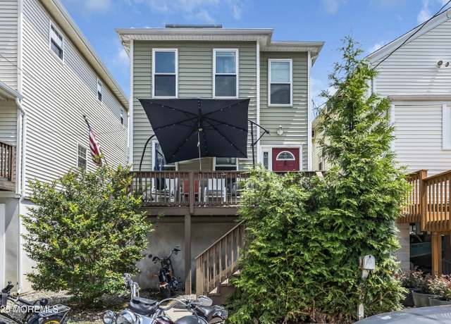 Property at 13 Locust St, Highlands, NJ 07732, 2 beds, 1.5 baths