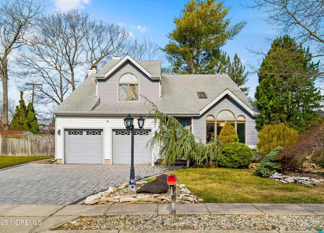 Property at 34 Harmony Ln, Brick, NJ 08724, 3 beds, 2.5 baths