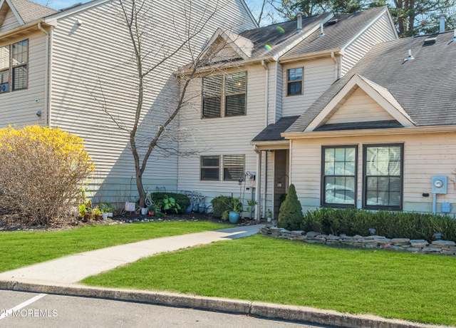 Property at 407 Geranium Ct, Jackson, NJ 08527, 2 beds, 1.5 baths