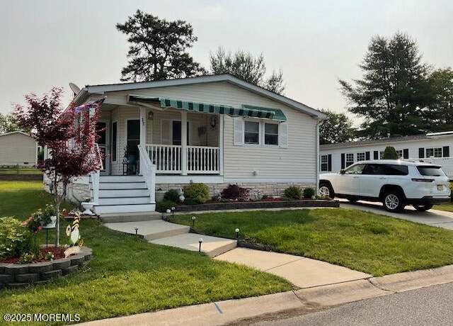 Property at 37 Pine Ridge Blvd, Whiting, NJ 08759, 2 beds, 2 baths