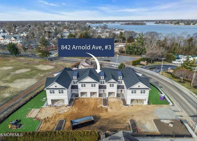 Property at 842 Arnold Ave #3, Point Pleasant, NJ 08742, 3 beds, 2.5 baths